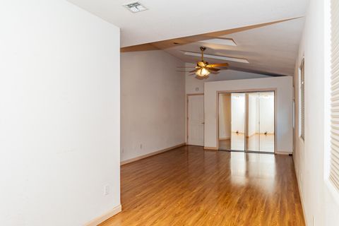 Tiny photo for 8104 Prairie Dog Drive, Bonanza, OR 97623 (MLS # 220211108)