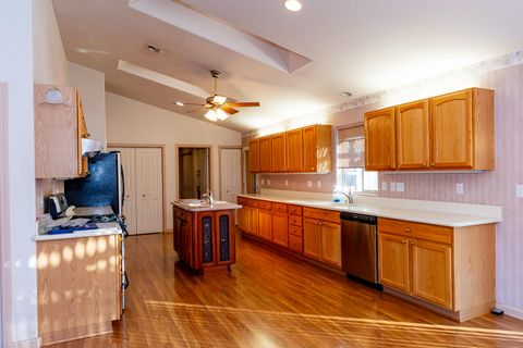 Tiny photo for 8104 Prairie Dog Drive, Bonanza, OR 97623 (MLS # 220211108)