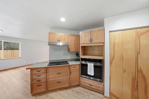 Tiny photo for 15905 Pine Lane, La Pine, OR 97739 (MLS # 220219919)
