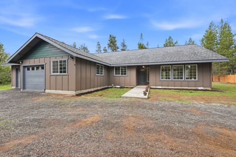 Tiny photo for 15905 Pine Lane, La Pine, OR 97739 (MLS # 220219919)