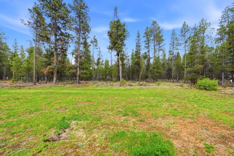 Tiny photo for 15905 Pine Lane, La Pine, OR 97739 (MLS # 220219919)