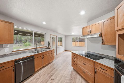 Tiny photo for 15905 Pine Lane, La Pine, OR 97739 (MLS # 220219919)