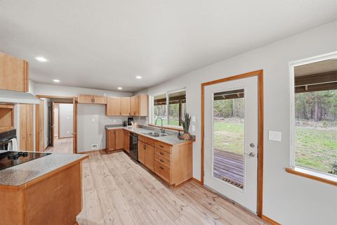 Tiny photo for 15905 Pine Lane, La Pine, OR 97739 (MLS # 220219919)