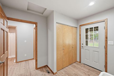 Tiny photo for 15905 Pine Lane, La Pine, OR 97739 (MLS # 220219919)