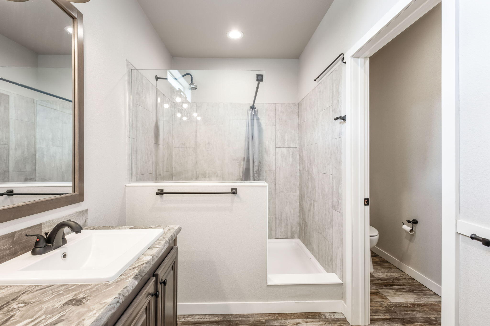 Round Butte - Residential