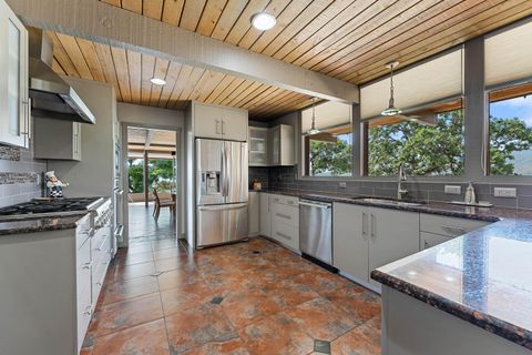 Tiny photo for 6048 Tolo Road, Central Point, OR 97502 (MLS # 220211709)