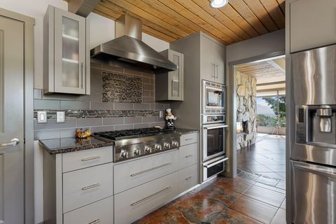 Tiny photo for 6048 Tolo Road, Central Point, OR 97502 (MLS # 220211709)