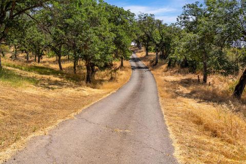 Tiny photo for 6048 Tolo Road, Central Point, OR 97502 (MLS # 220211709)