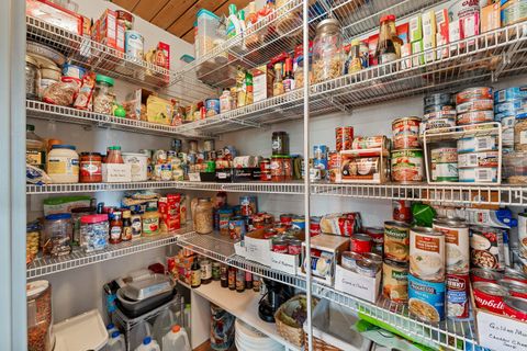 Tiny photo for 6048 Tolo Road, Central Point, OR 97502 (MLS # 220211709)