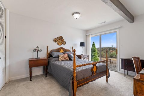 Tiny photo for 6048 Tolo Road, Central Point, OR 97502 (MLS # 220211709)