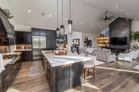 Tiny photo for 62825 Montara Drive, Bend, OR 97701 (MLS # 220202320)
