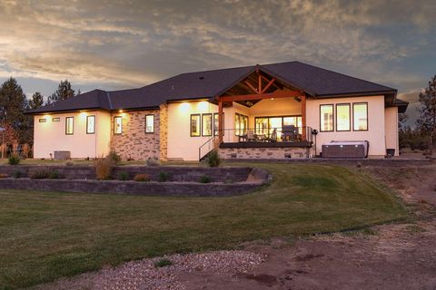Tiny photo for 62825 Montara Drive, Bend, OR 97701 (MLS # 220202320)