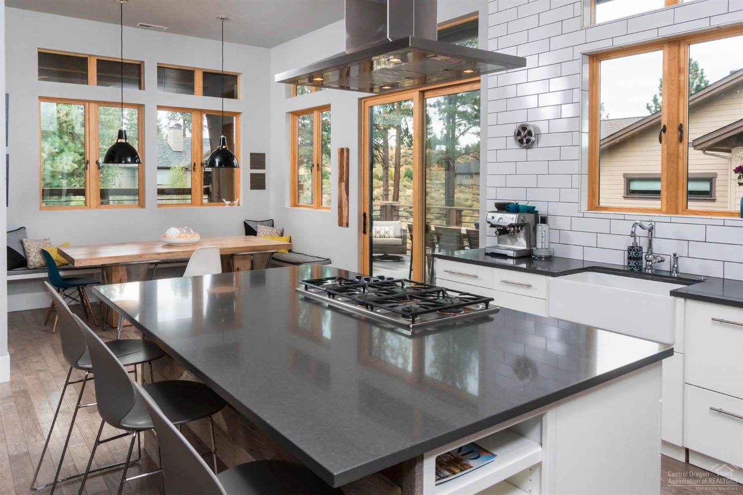 Skyliner Summit - Residential