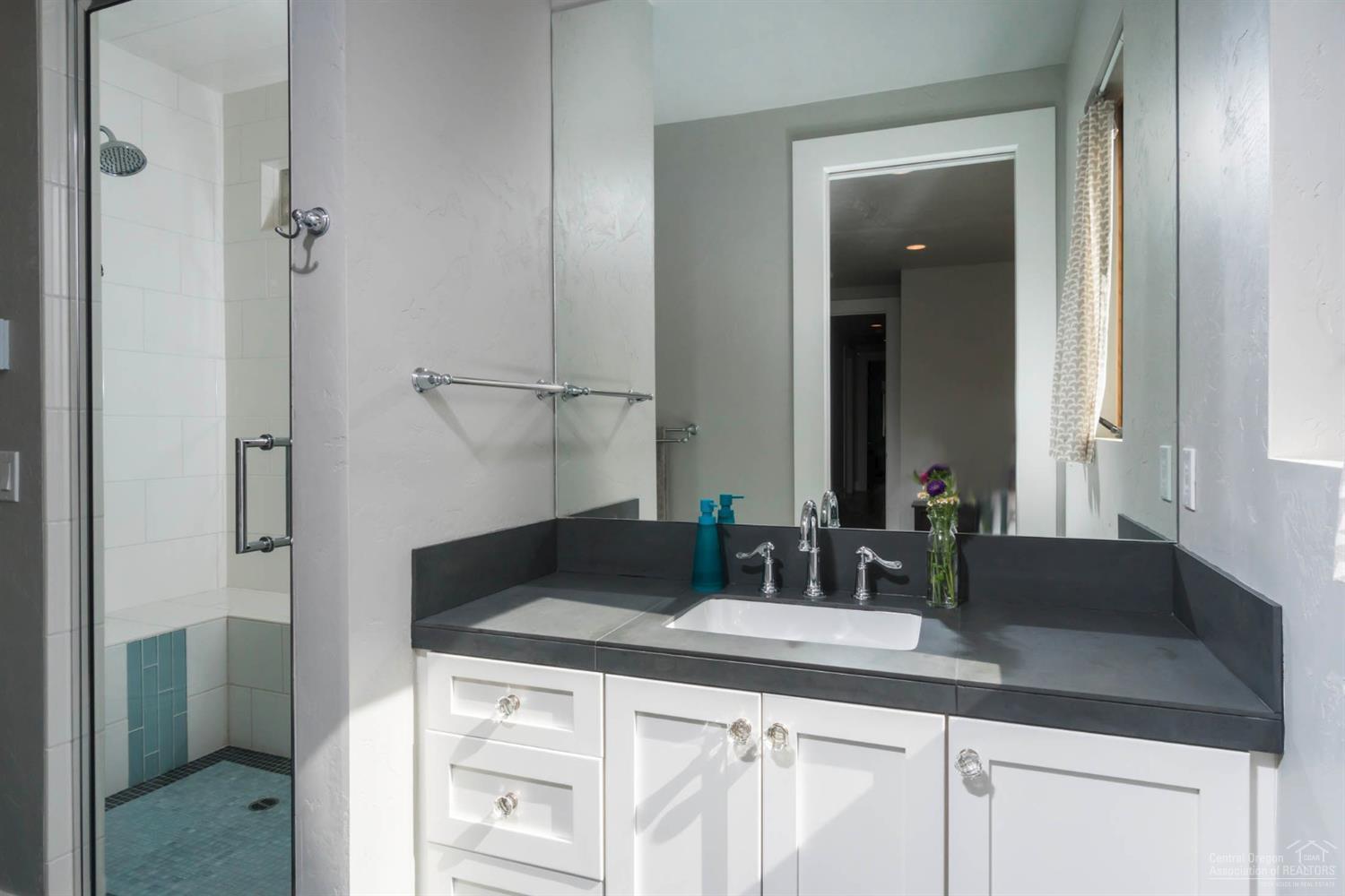 Skyliner Summit - Residential