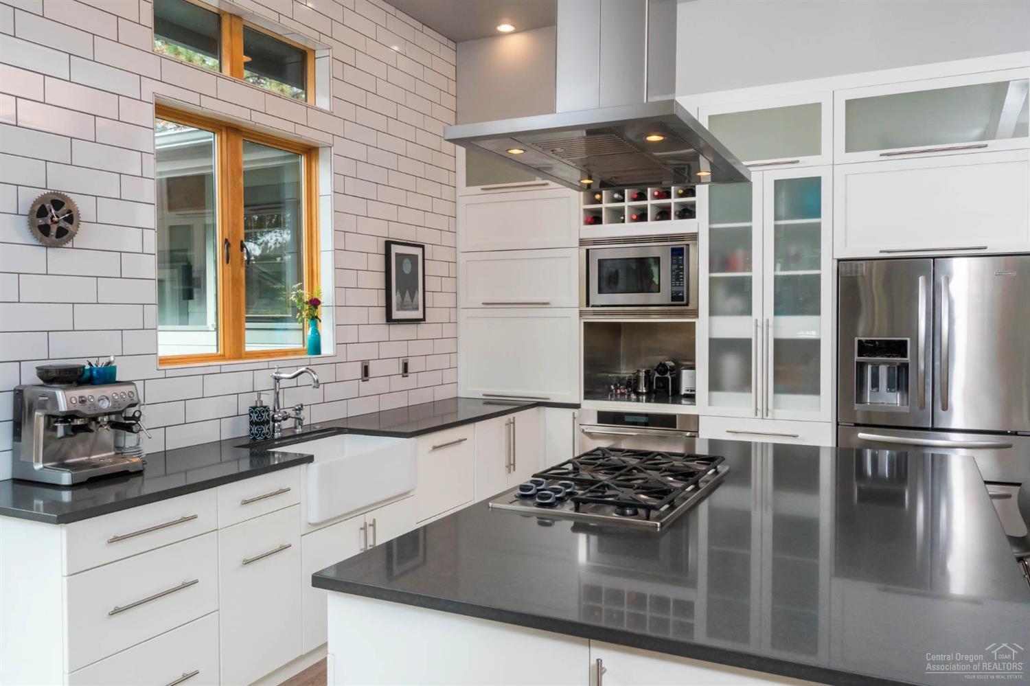 Skyliner Summit - Residential