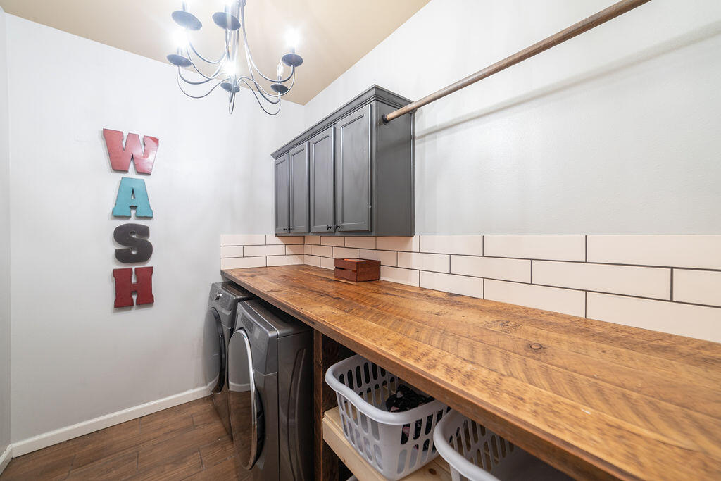 Jonahs Landing - Residential