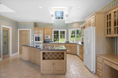 Tiny photo for 3396 Foots Creek Road, Gold Hill, OR 97525 (MLS # 220226287)