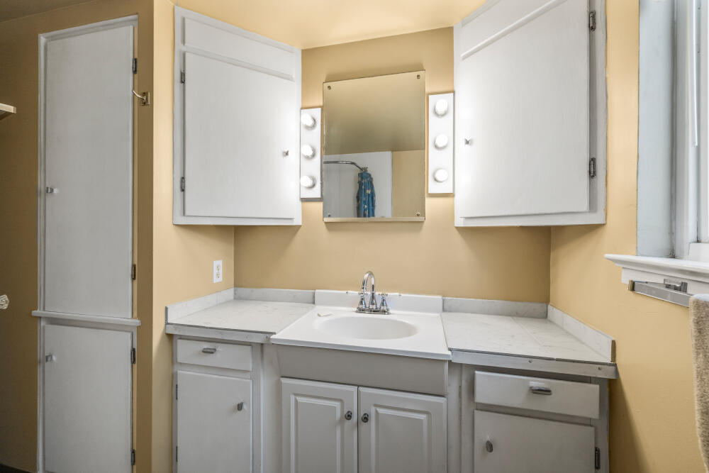 Klamath Falls -Ewauna Heights Addition - Residential Income