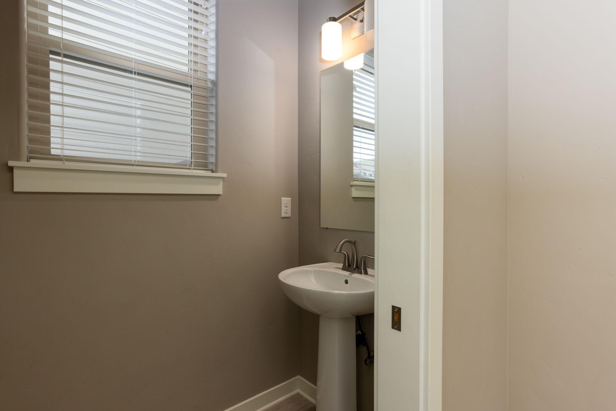 Lava Ridges - Residential