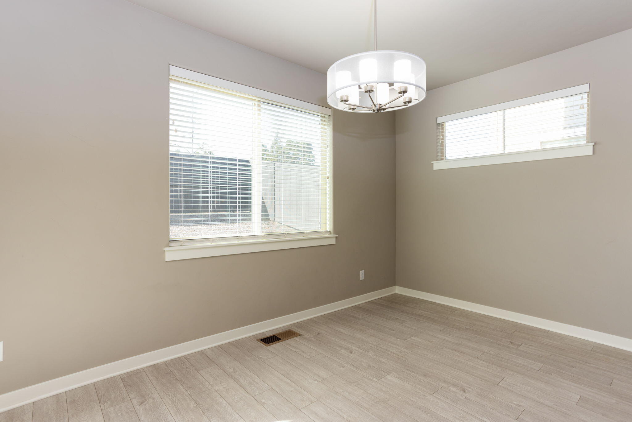 Lava Ridges - Residential