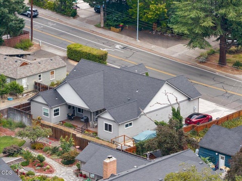 Tiny photo for 48 Black Oak Drive, Medford, OR 97504 (MLS # 220225740)