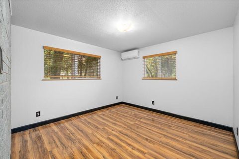 Tiny photo for 1153 Wards Creek Road, Rogue River, OR 97537 (MLS # 220211389)