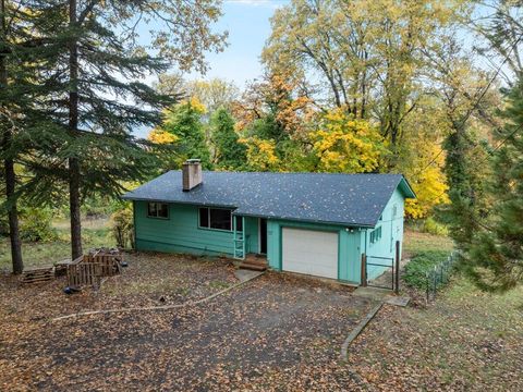 Tiny photo for 1153 Wards Creek Road, Rogue River, OR 97537 (MLS # 220211389)
