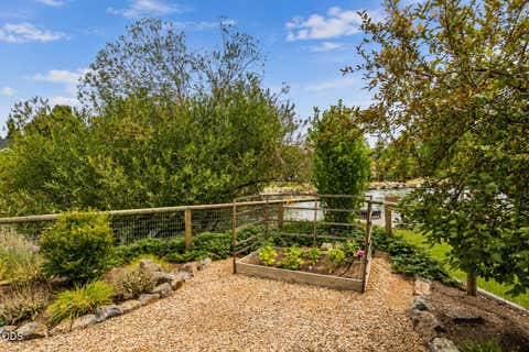 Tiny photo for 63152 Watercress Way, Bend, OR 97701 (MLS # 220227332)
