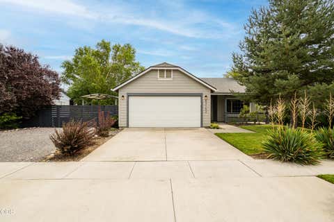 Tiny photo for 63152 Watercress Way, Bend, OR 97701 (MLS # 220227332)