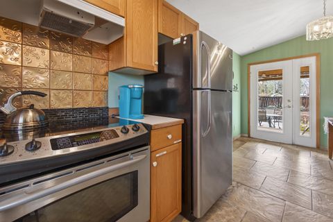 Tiny photo for 1881 NE Providence Drive, Bend, OR 97701 (MLS # 220212553)