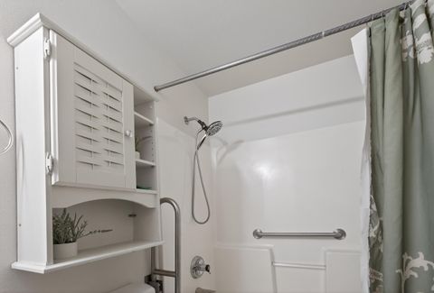 Tiny photo for 1881 NE Providence Drive, Bend, OR 97701 (MLS # 220212553)