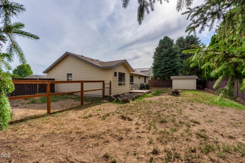 Tiny photo for 710 NW 21st Court, Redmond, OR 97756 (MLS # 220224156)