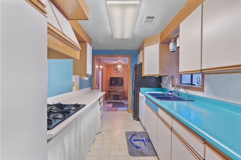 Tiny photo for 1067 SE Ashley Place, Grants Pass, OR 97526 (MLS # 220212576)