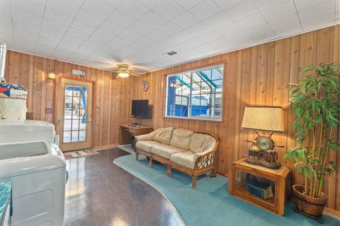 Tiny photo for 1067 SE Ashley Place, Grants Pass, OR 97526 (MLS # 220212576)