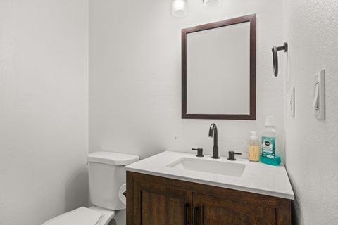 Tiny photo for 1516 Wilson Place, Medford, OR 97504 (MLS # 220220020)