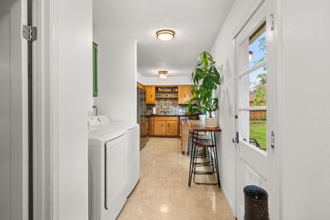 Tiny photo for 1516 Wilson Place, Medford, OR 97504 (MLS # 220220020)