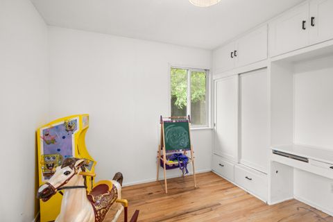 Tiny photo for 1516 Wilson Place, Medford, OR 97504 (MLS # 220220020)