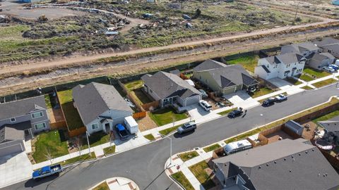 Tiny photo for 1225 NW Willow Parkway Road, Madras, OR 97741 (MLS # 220217489)