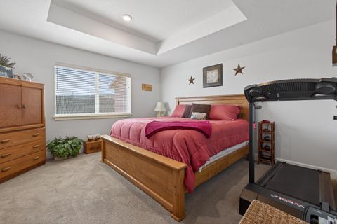 Tiny photo for 1225 NW Willow Parkway Road, Madras, OR 97741 (MLS # 220217489)