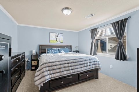 Tiny photo for 2491 Destiny Lane, Medford, OR 97501 (MLS # 220212359)