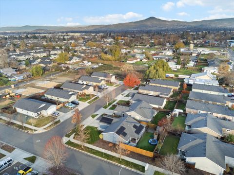 Tiny photo for 2491 Destiny Lane, Medford, OR 97501 (MLS # 220212359)