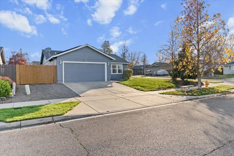 Tiny photo for 2491 Destiny Lane, Medford, OR 97501 (MLS # 220212359)