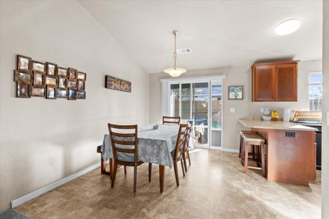 Tiny photo for 2491 Destiny Lane, Medford, OR 97501 (MLS # 220212359)