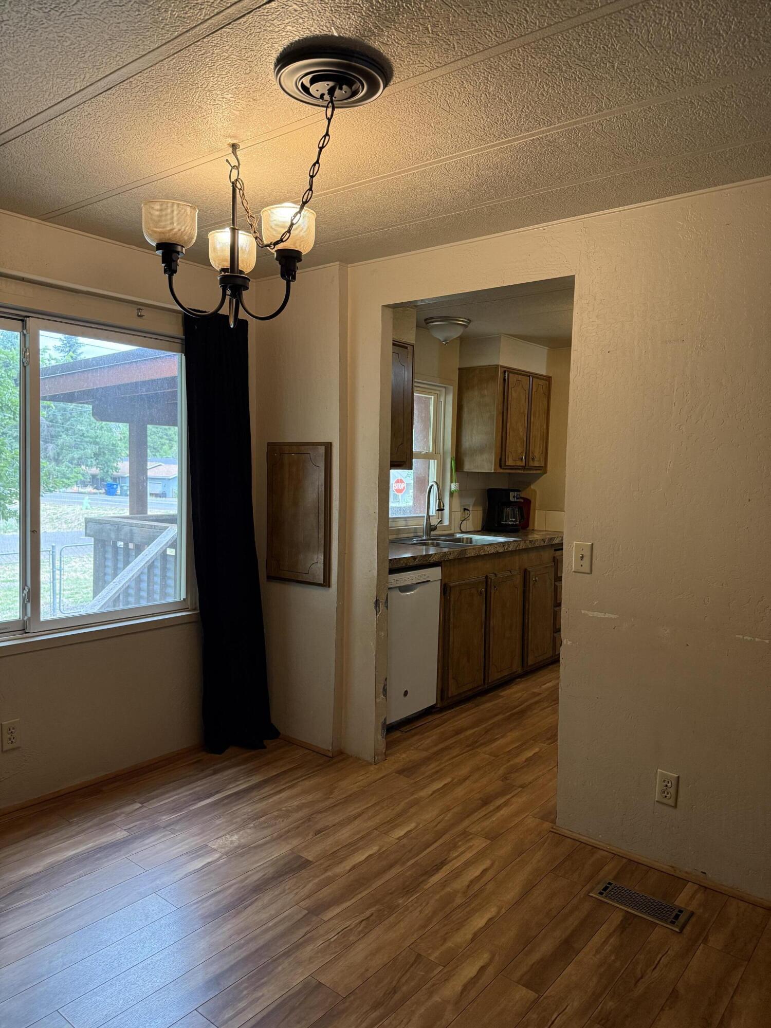 Bluff Additions To Butte Falls - Residential