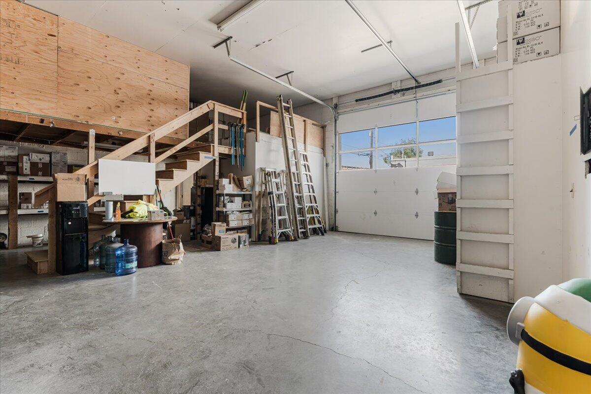 Riverside - Commercial Sale