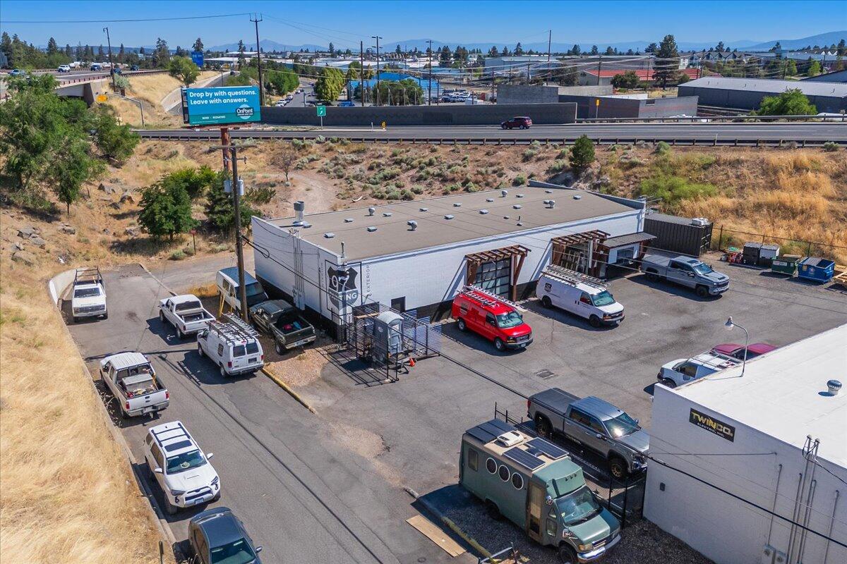 Riverside - Commercial Sale