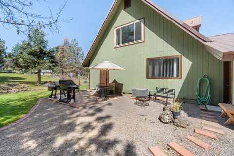 Tiny photo for 12776 Antler Drive, Klamath Falls, OR 97603 (MLS # 220220098)
