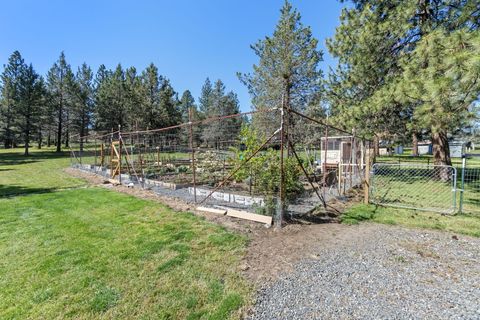 Tiny photo for 12776 Antler Drive, Klamath Falls, OR 97603 (MLS # 220220098)