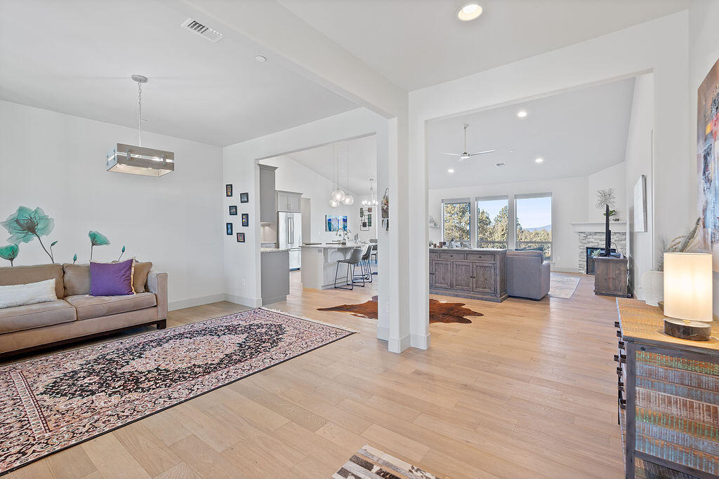 Longhorn Ridge - Residential