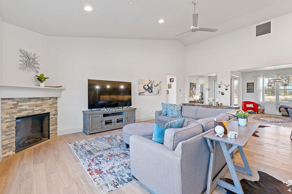 Longhorn Ridge - Residential